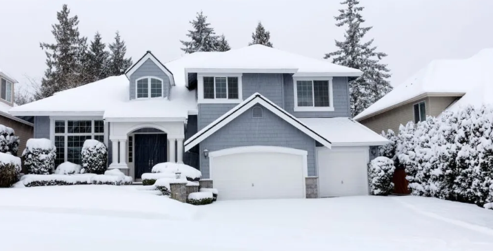 Essential Safety Tips for Winter Storm Preparedness in Maine