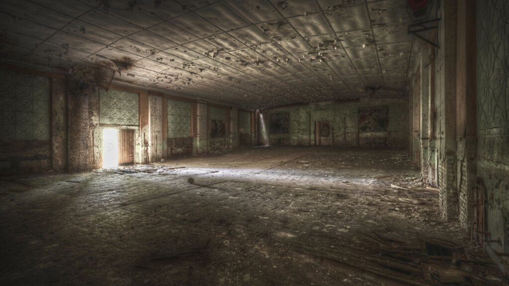 What to Do When You Need Crawl Space Water Removal in Maine