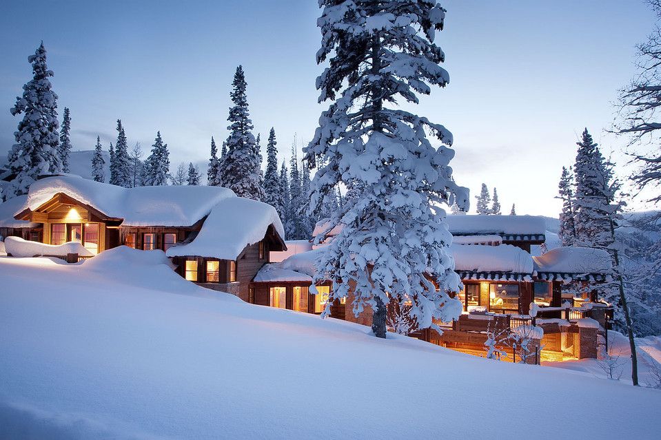 Top 5 Critical Winter Property Damage Challenges and How PuroClean of Bluffdale Can Expertly Resolve Them