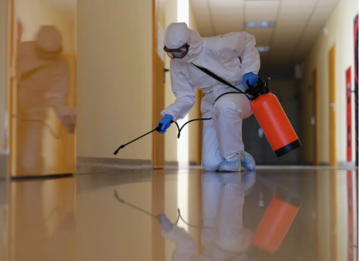 Crime scene cleanup Bradenton professional team applying containment and decontamination procedures