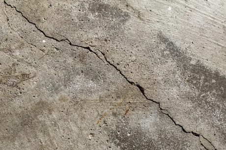 how to seal foundation cracks
