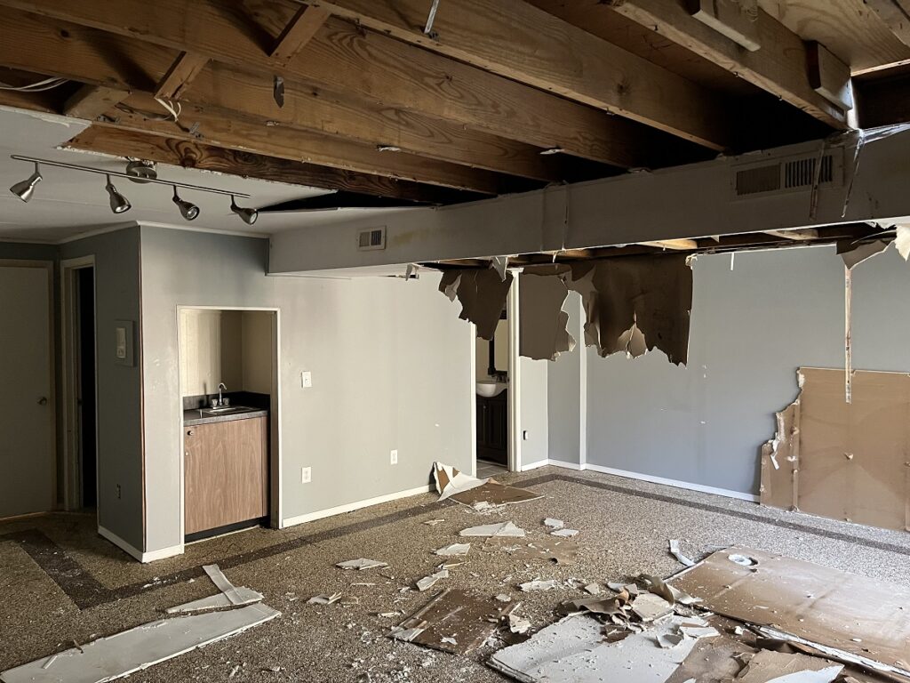 water-damage-restoration-frozen-pipe-westerville