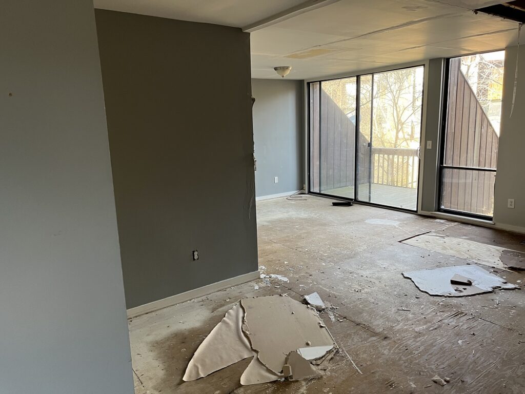 water-damage-restoration-frozen-pipe-westerville