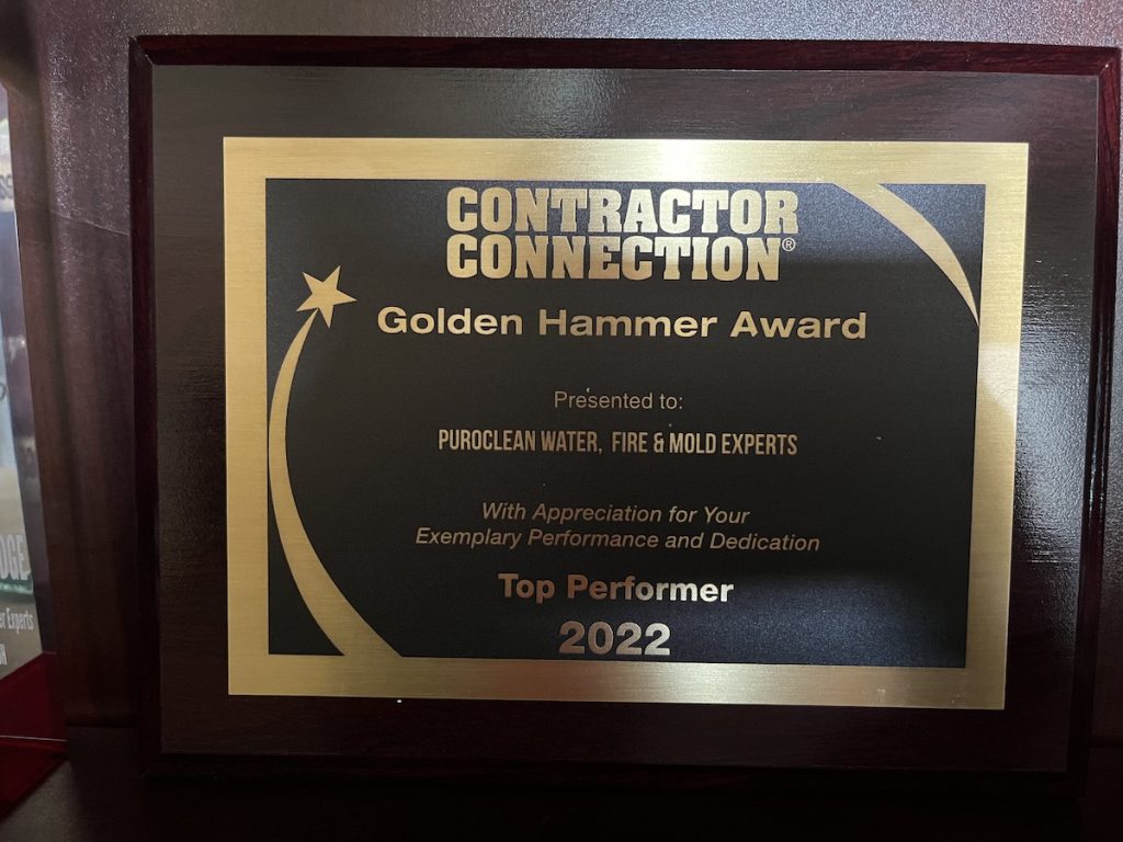 We are thrilled to win the Contractor Connection's Golden Hammer Award.