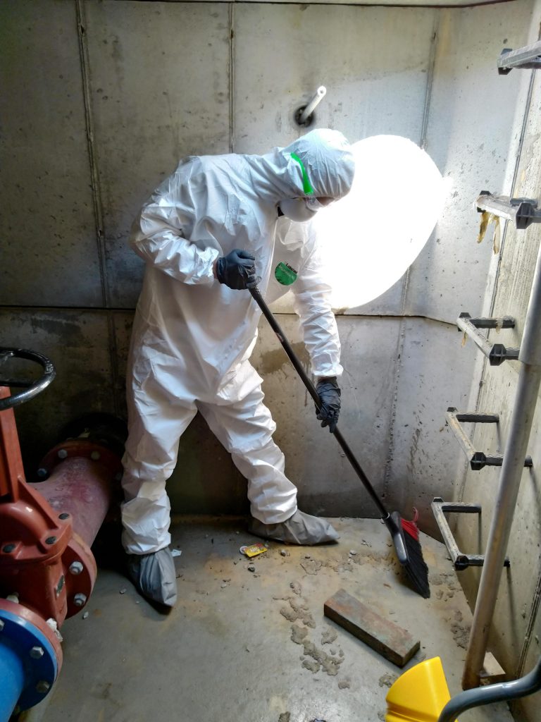A professional Hoarding Mold cleanup Service in Columbus, Ohio