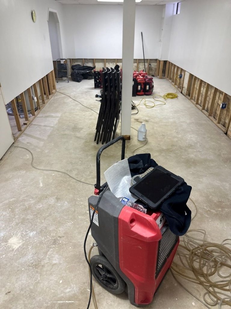 Winter Water Damage Emergency in Columbus, OH: Pipe Bursts, Basement Seepage & Ice Dam Leaks — How to Get Immediate Help