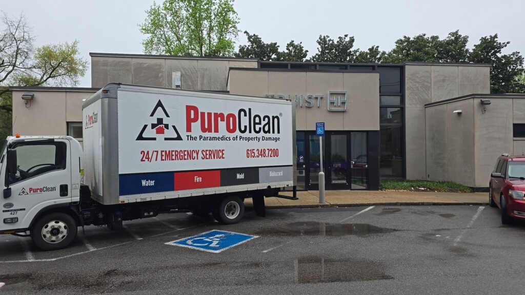 24/7 Water Damage Restoration in Hendersonville