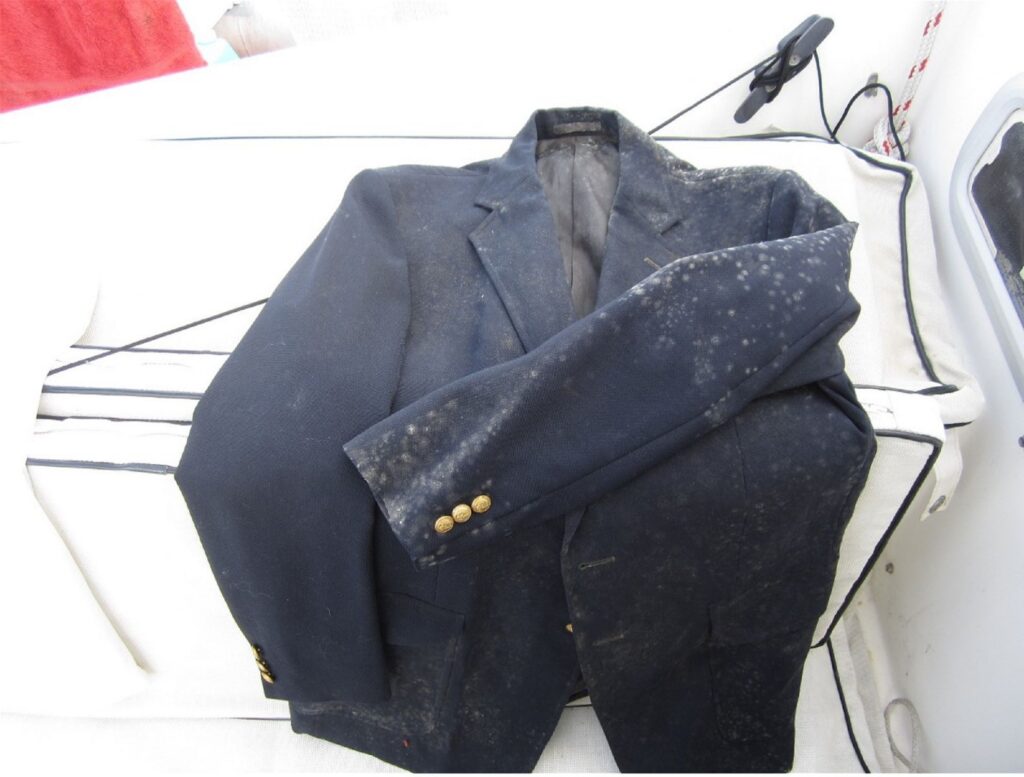 How to Get Mold Out of Clothes