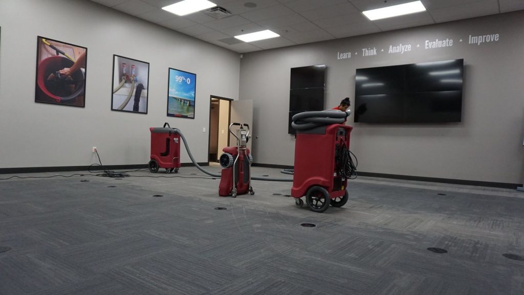 commercial water damage restoration hendersonville
