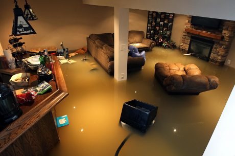 24/7 Water Damage Restoration in Hendersonville