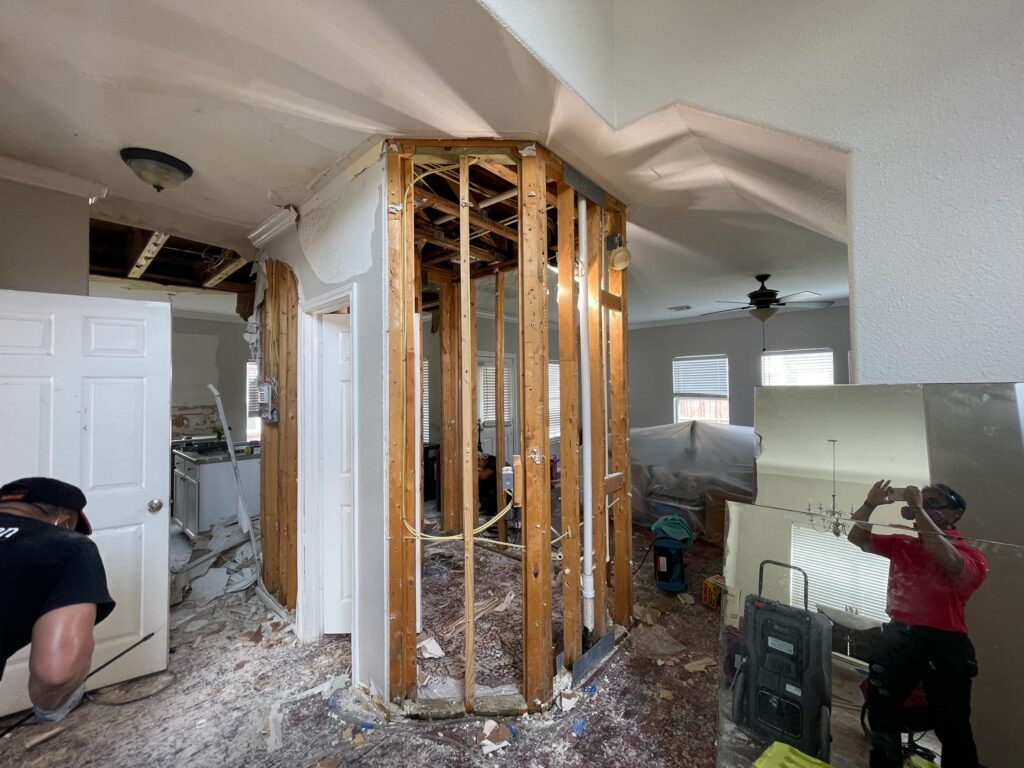 broken water pipe caused flooding and severe mold Choose the Best Water Damage Restoration Company. Due to the extensive water damage caused by a broken pipe in Pearland, TX, the PuroClean of Central Southwest Houston team had to remove large areas of the ceiling, walls, and flooring on the first floor to mitigate the damage caused by flooding and severe mold.