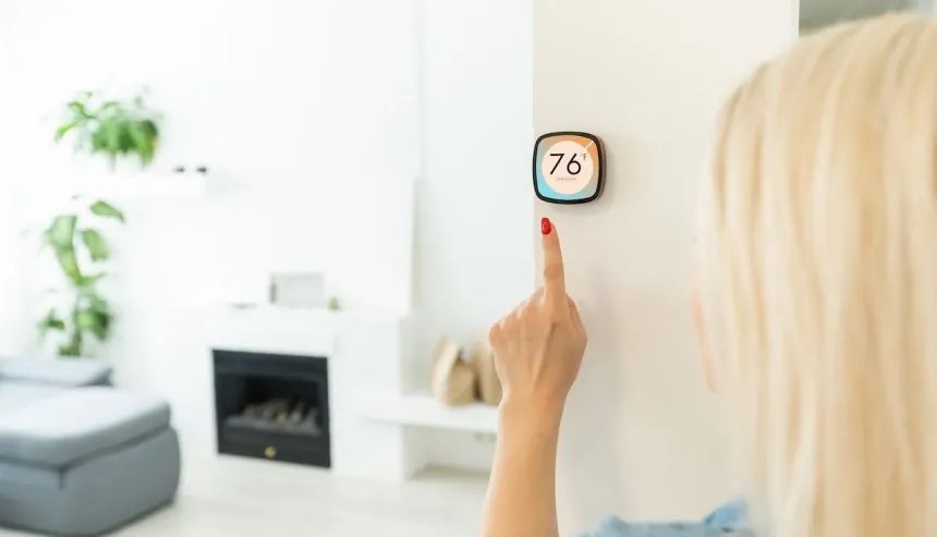 setting your thermostat to a proper temperature during summer months is crucial