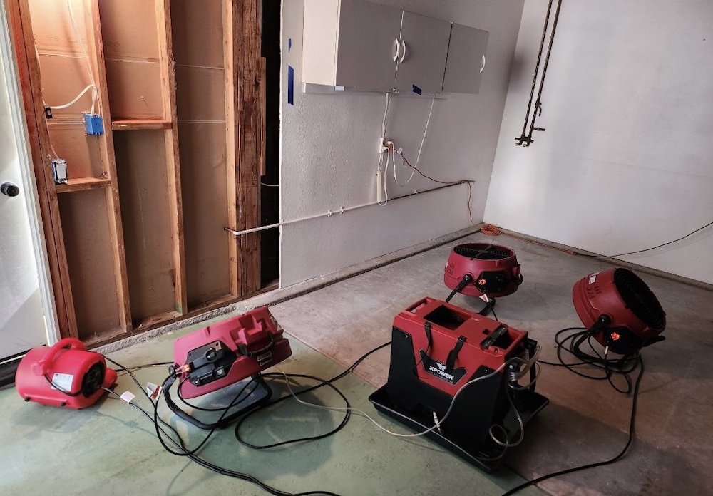 puroclean of huntington uses state of the art drying techniques for fast and efficient water damge cleanup