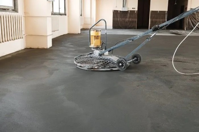 Taking steps to repair wet concrete will help prevent further foundation damage.
Mix your mortar according to manufacturer instructions and apply it liberally over the affected area using a trowel or putty knife. Work in small sections so that your mortar does not dry before you have had a chance to spread it evenly over your work surface. Then allow your mortar mix to dry and cure for 24-48 hours.

After any concrete foundation has been repaired and sealed, it’s important to inspect the area regularly for signs of any further damage. If you find any leaks or pooling of water, address them immediately before more extensive damage can occur. Regular maintenance and proper care ensure that your concrete remains safe and sound for years.