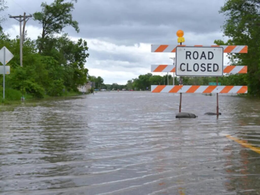 heavy rainfall on long island can lead to flooding and water damage extreme