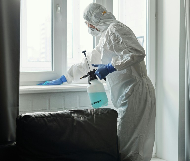 Why Biohazard Cleanup Is Not A DIY Job