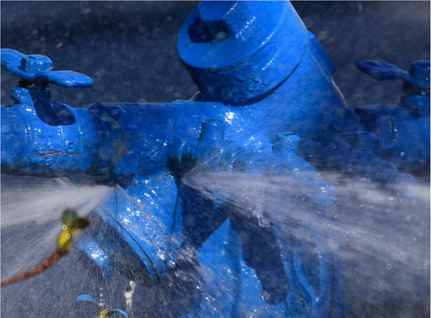 water pipe leaking due to water freezing and cracking cast iron pipe, set for Burst Pipe Repair in Suffolk County