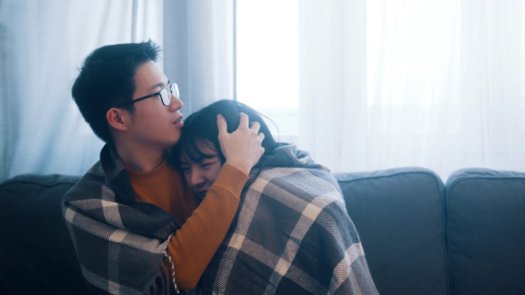 How to stay safe during a thunderstorm