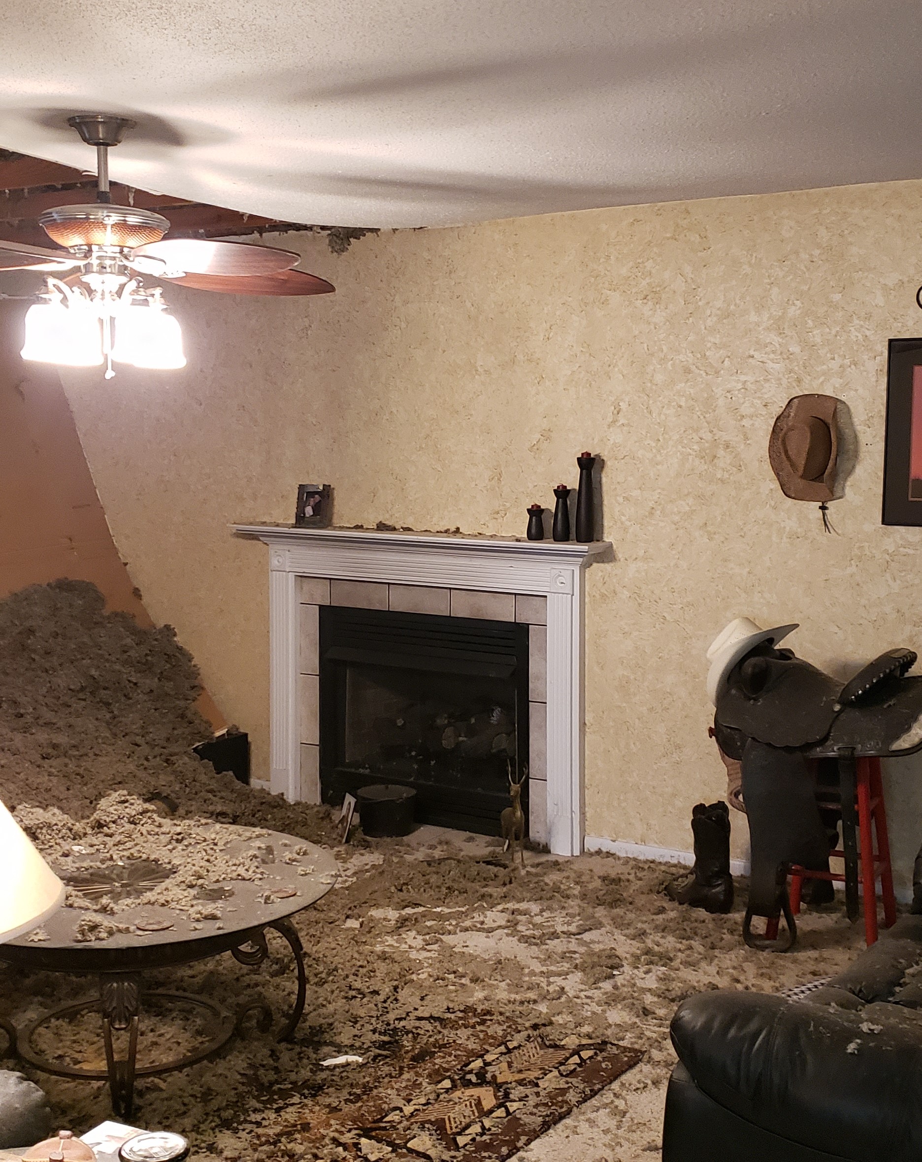 4 Common Threats of a Water Damaged Ceiling