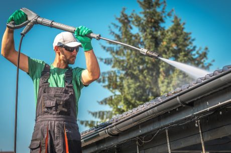 Cleaning plastic carport roof with pressure washer