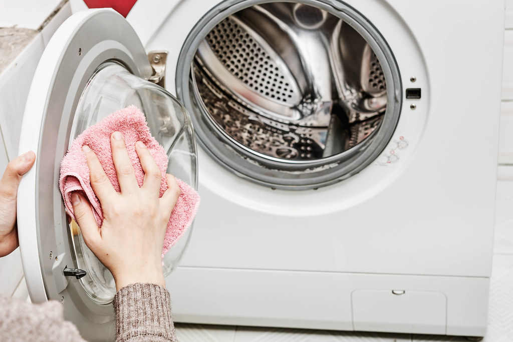 Washing machine and dryer