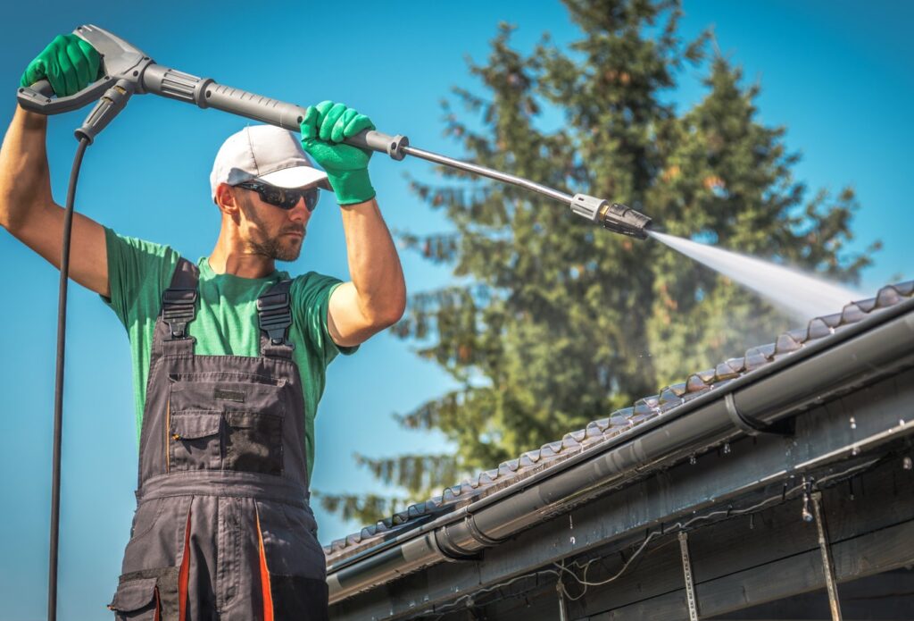 Roof cleaning service image by PuroClean