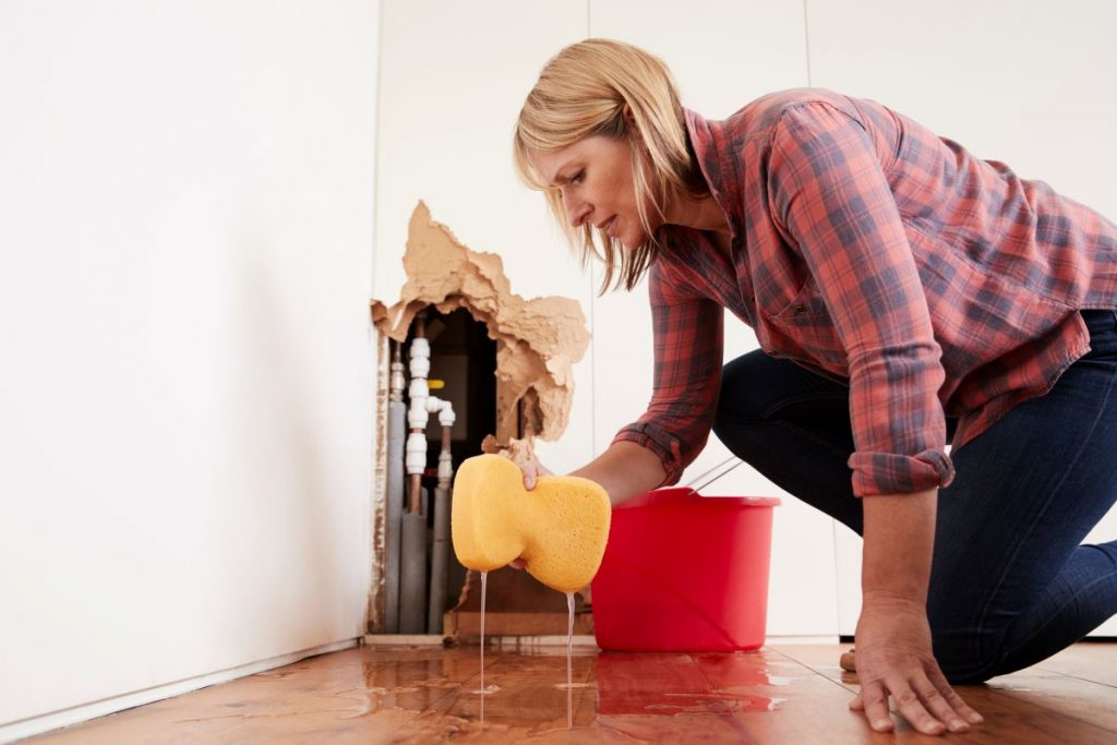 how-much-water-can-cause-water-damage