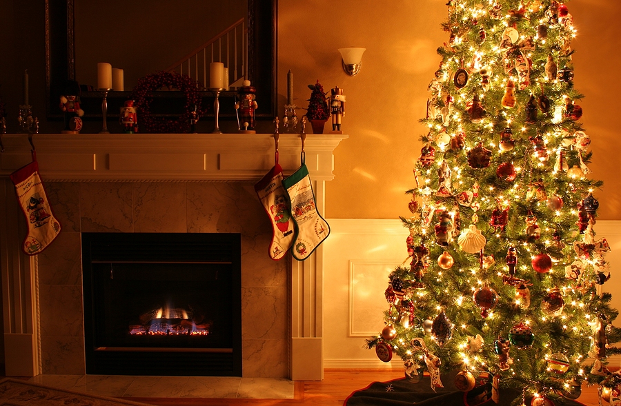 fire danger of holiday lights


