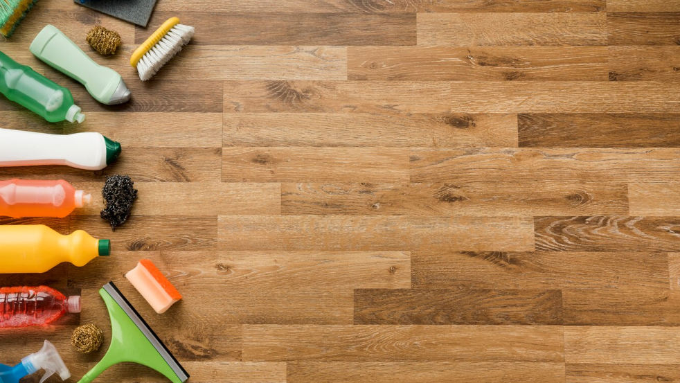 5 Tips on How to Remove Mold on Wood