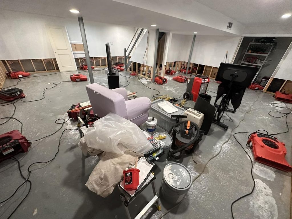 10 Benefits of Hiring a Professional Water Damage Restoration Company