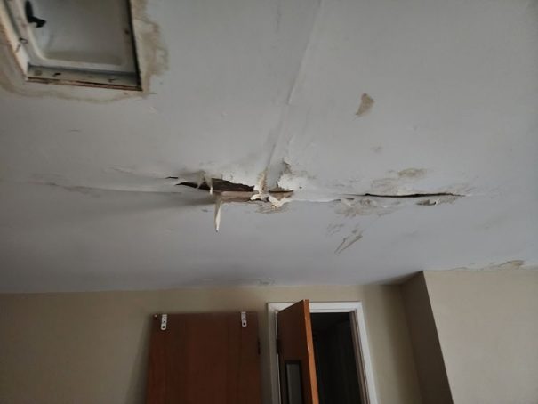 How to Identify Ceiling Leaks and Steps to Minimize Damage - PuroClean ...