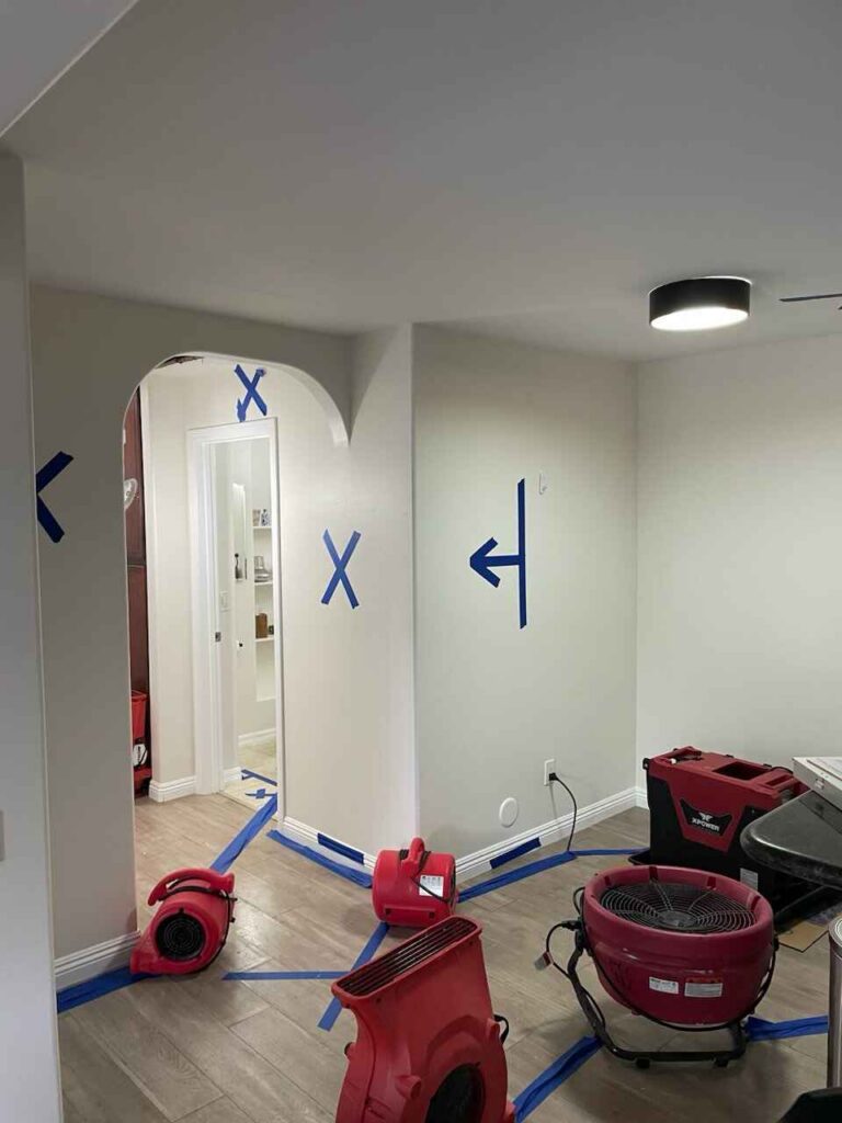 Equipment set with inspection lines visualizing water damage.