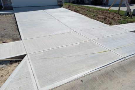 Is White Mold Dangerous on Concrete? Efflorescence vs Real Mold — 6 Tests Every Homeowner Must Try