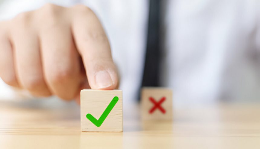 factors to consider when choosing the Right Mold Remediation Company in Lakewood Ranch