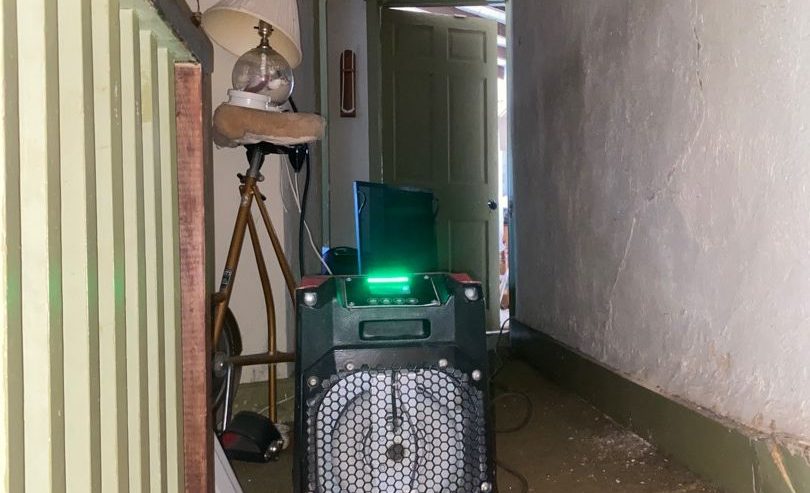 remove cigarette smoke odor from a home
