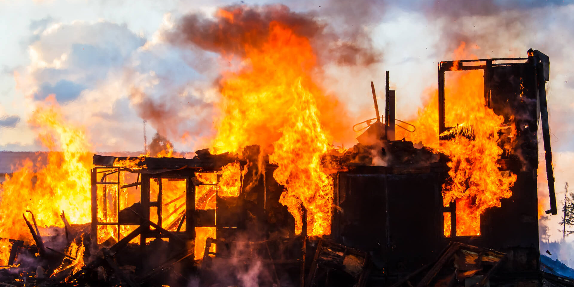 Fire Damage Restoration Experts: Quick Recovery for Homes & Businesses