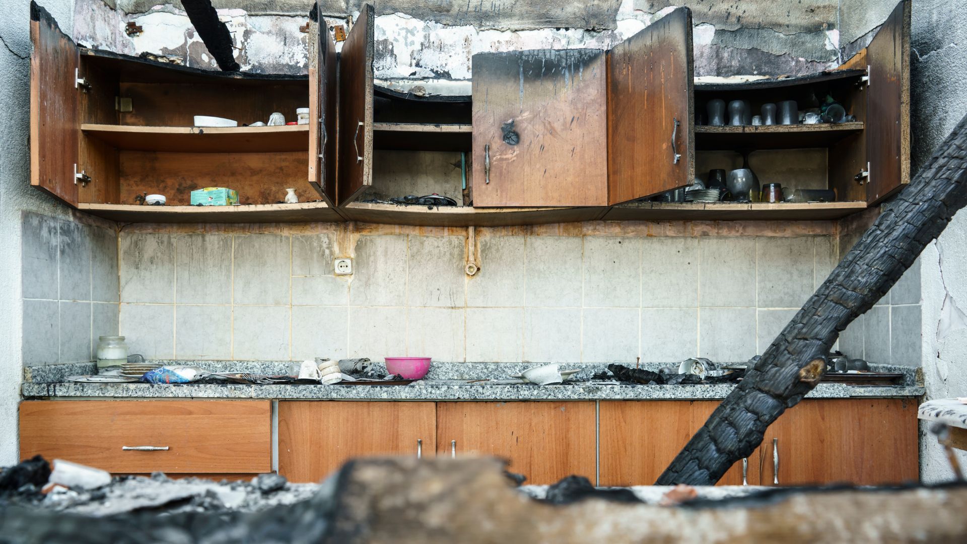 Can I Get Rid of Smoke Smell After Fire Damage? Here’s How