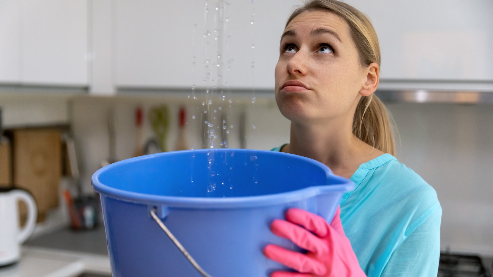 Signs You Need Roof Leak Repair in Coarsegold Before Water Damage Spreads