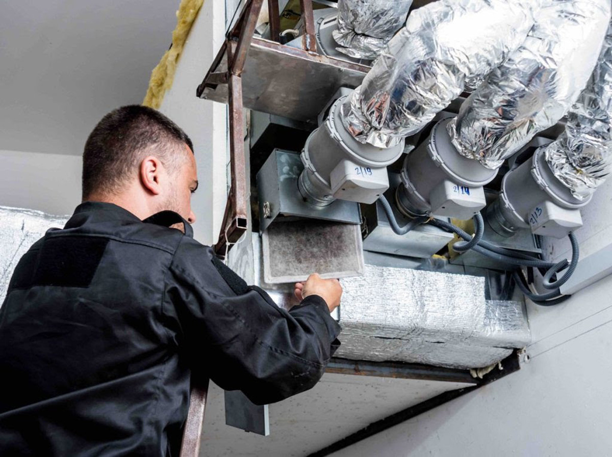 Mold Be Gone: Effective Ways to Clean Your AC Unit
