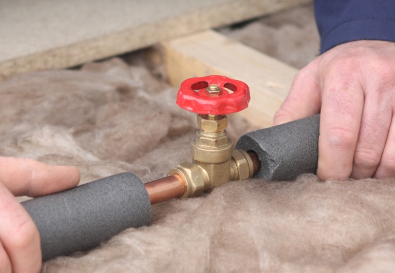 Insulating Pipes to Prevent Freezing
