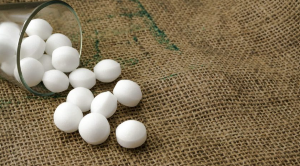 How to Neutralize Mothball Odor in Your House