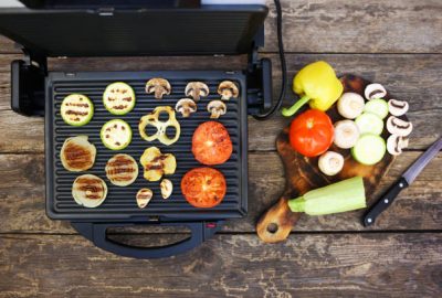 Indoor Grill with vegetables on the grill