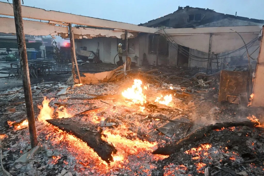 What To Do and Not Do After a House Fire in Santa Monica, Call PuroClean of West LA: (424) 454-1170