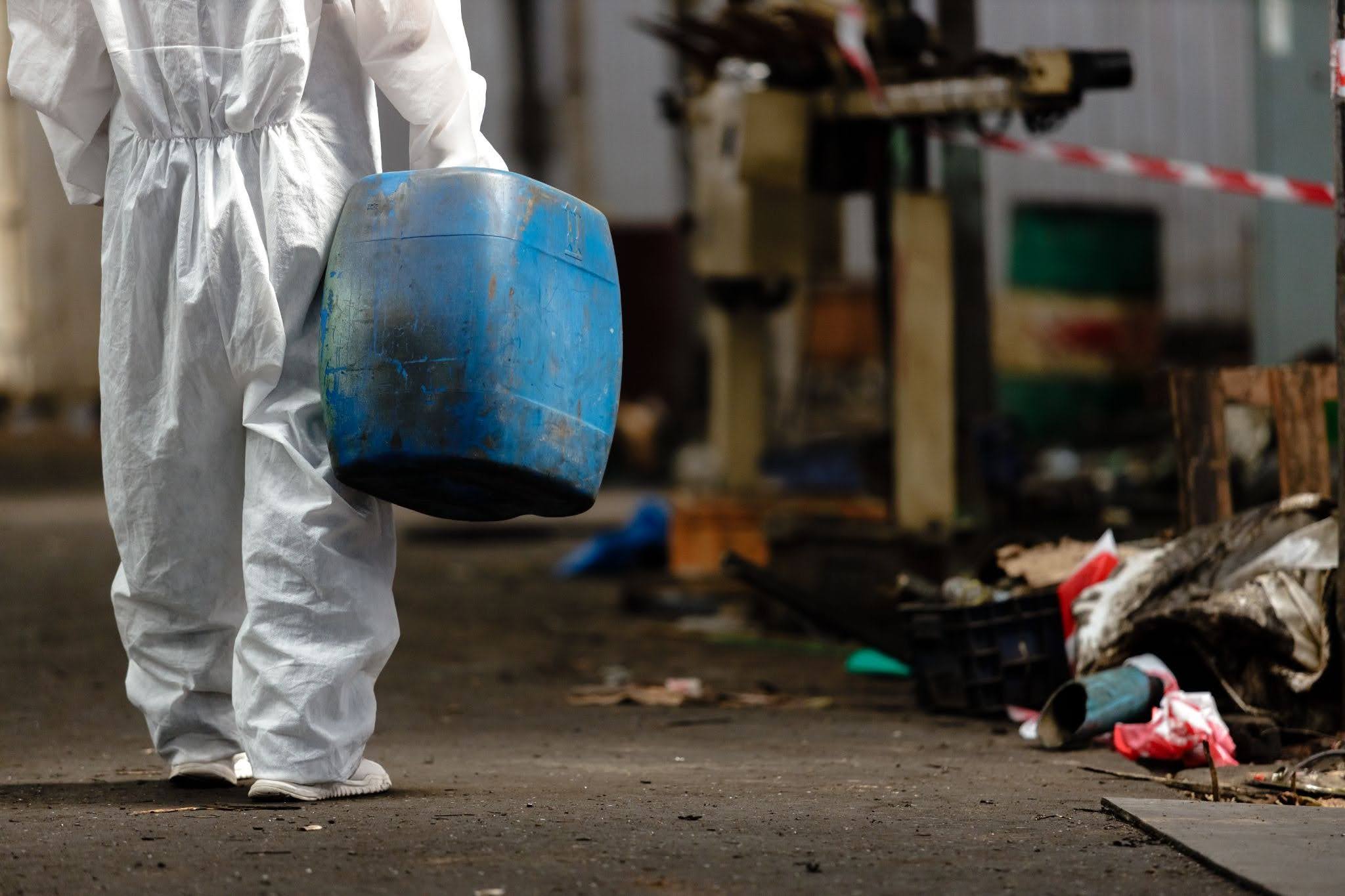 Why Commercial Biohazard Cleanup Requires Professional Gear
