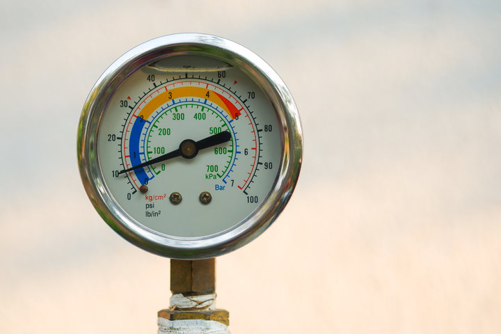 pipes burst water gauge