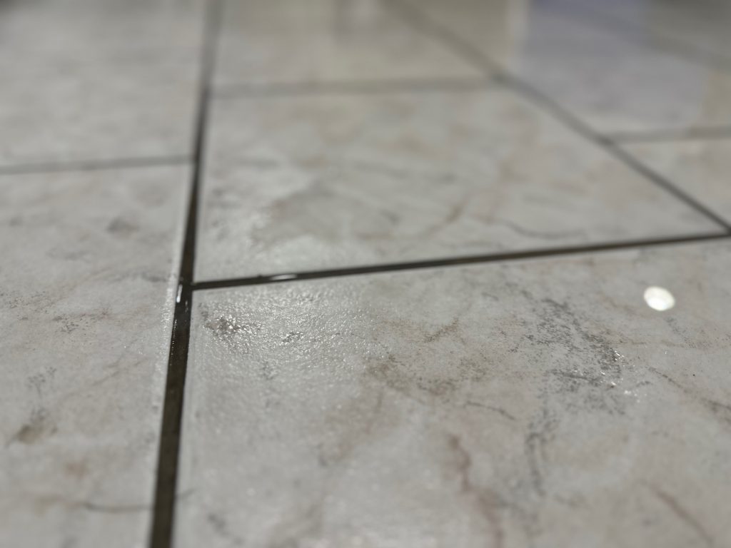 Is Your Water Damage in Wilton and Ridgefield New or Old? 5 Critical Signs to Look For