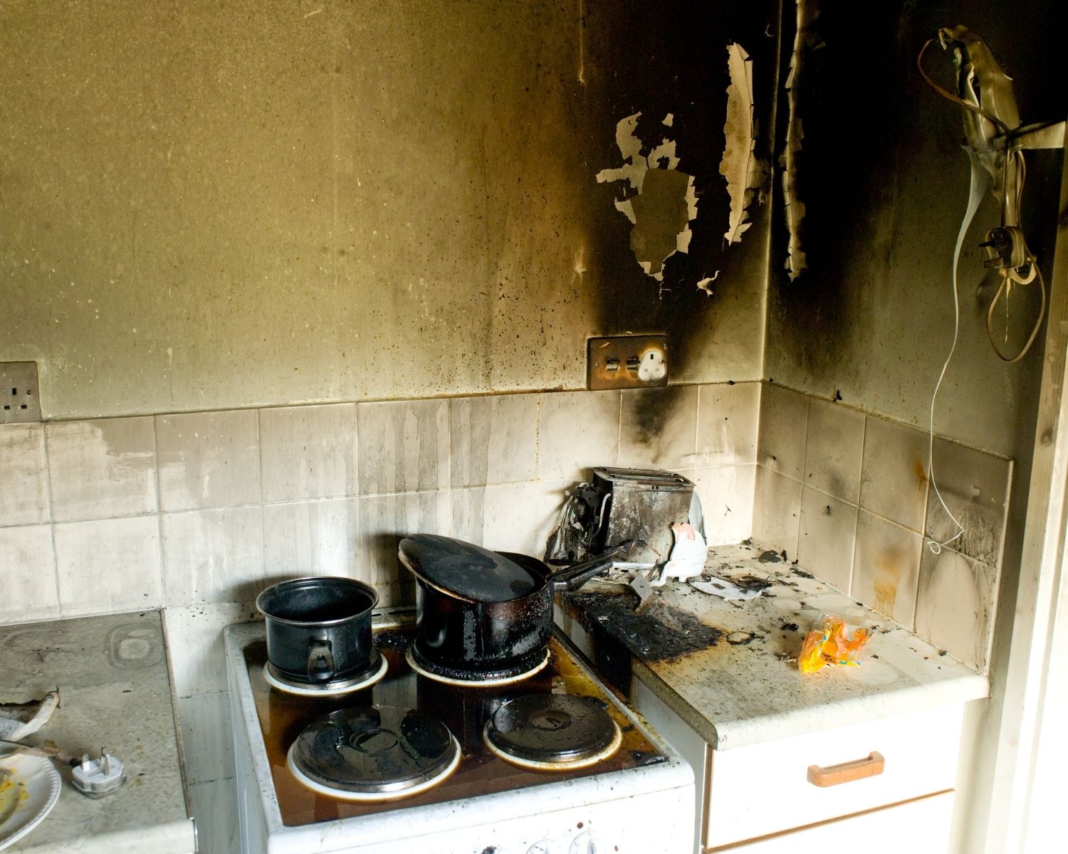 Signs You Need Professional Fire Damage Restoration vs DIY Cleanup
