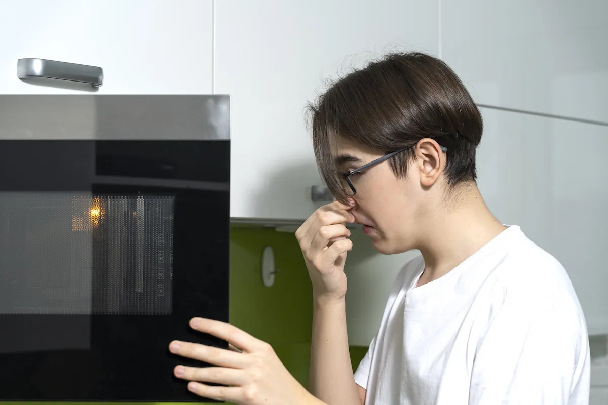 How to Get Burnt Smell Out of a Microwave Smoke and Odor Removal