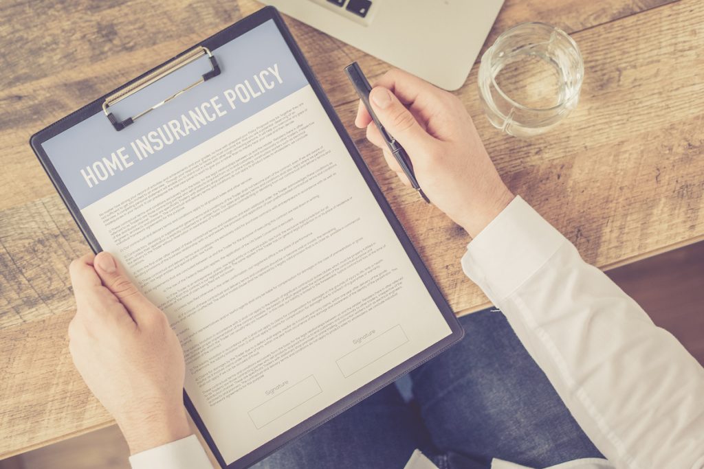 how to deal with homeowners insurance adjuster