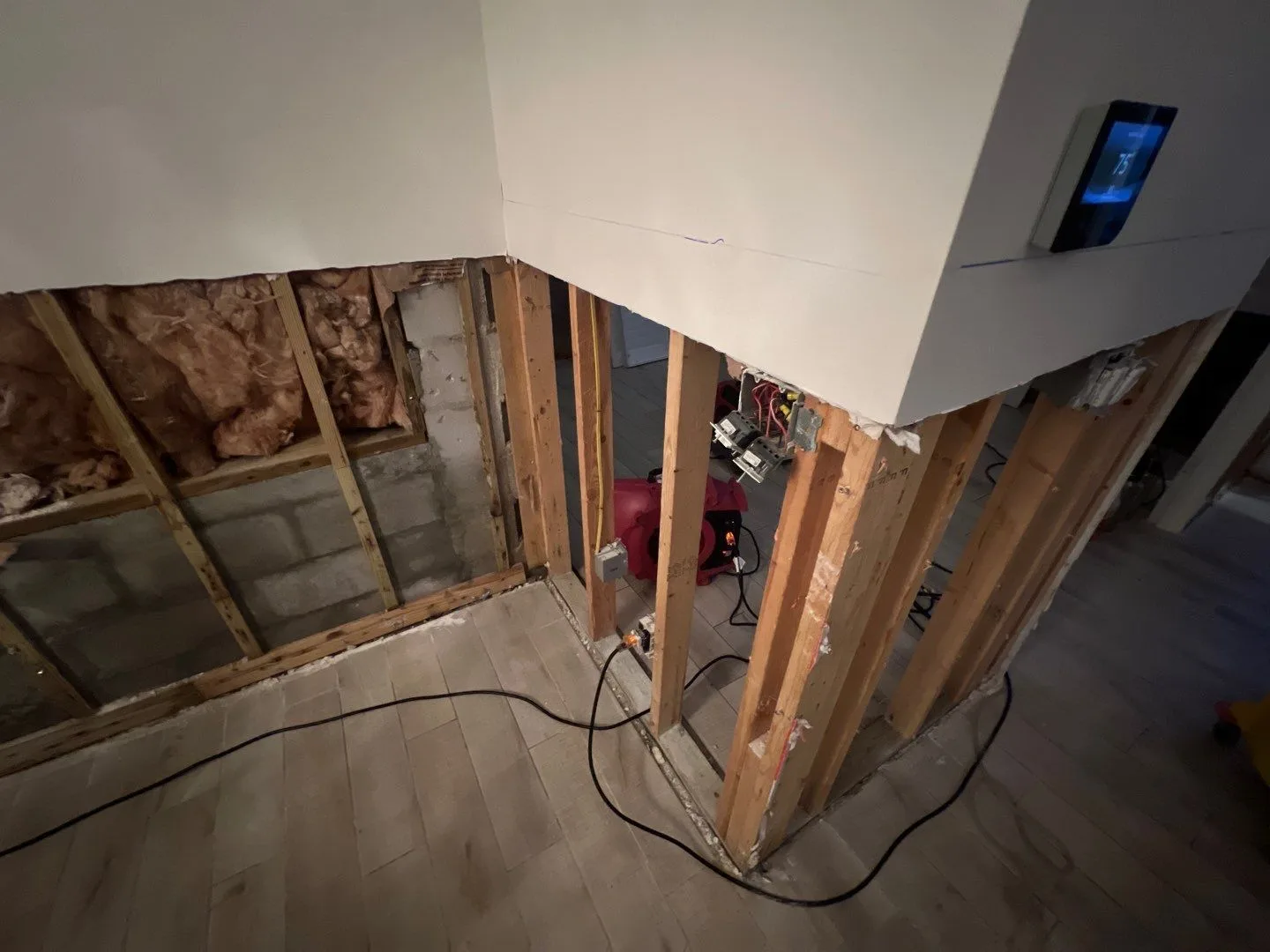 emergency structural drying of a home